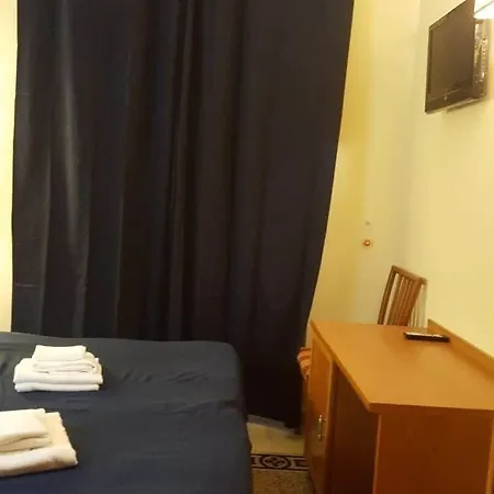 Alojamento de Acomodação e Pequeno-almoço Don Sweet Home-hedi 4*